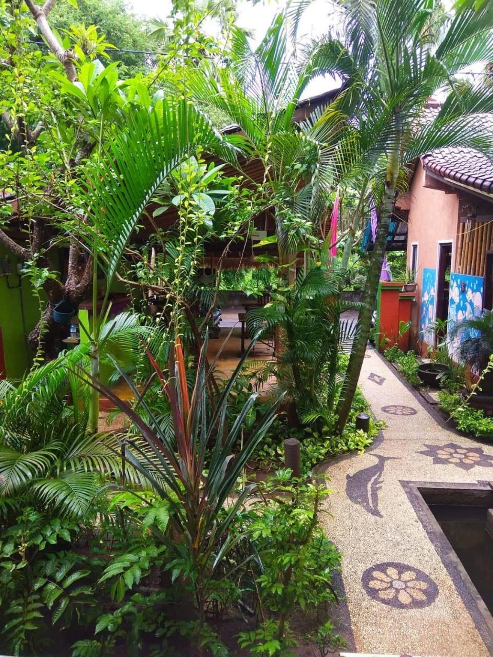 Rumahku Homestay Amed Exterior foto